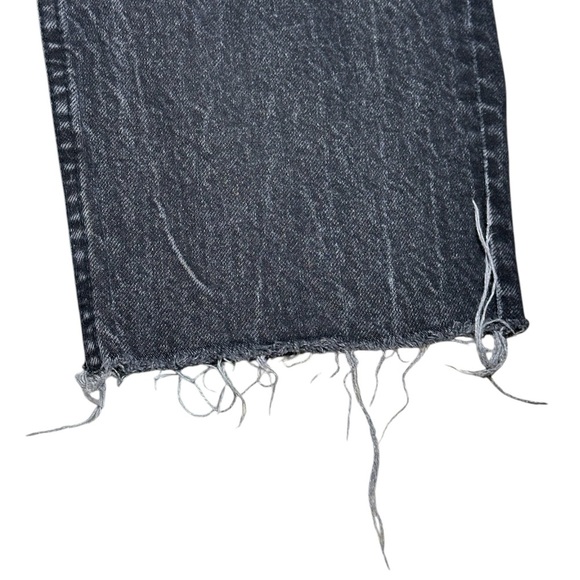 Zara Women’s Mom Fit High Rise Black Distressed Jeans Size 4 EUR 6 - Picture 3 of 8